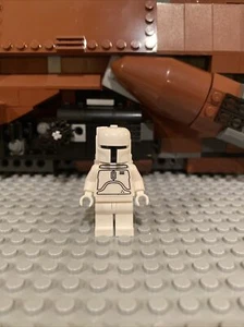 CUSTOM LEGO Star Wars White Boba Fett 30th Anniversary Minifigure - Picture 1 of 2