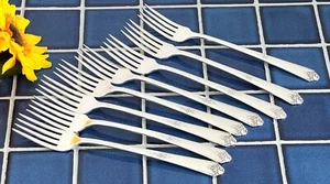 Set of 8 Oneida Community Tudor Silverplate SWEET BRIAR Grille Viande Forks 1948 - Picture 1 of 6
