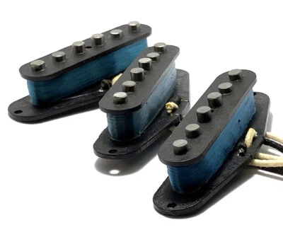 Blue Fire Hot Wound Strat AlNiCo 5 9K Single Coil SSS Pickup Set, Cover Choice - Image 1 of 4