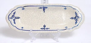 Dedham Rabbit Cracker Dish Potting Shed Blue Vine Accents 11x4 USA - Picture 1 of 3