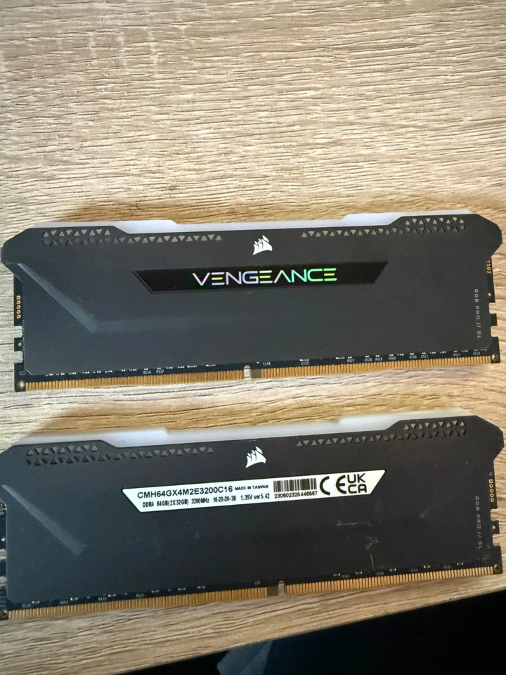 corsair vengeance RGB ddr4 64gb 3200mhz - Barely used - Image 1 of 1