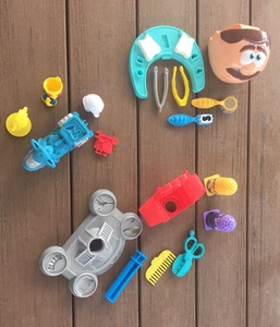 Play-Doh Play Sets (3) - Set Moto Polizia, Set Laboratorio Disquise e Set Dentista - Foto 1 di 12
