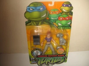 2003 Playmates TMNT April O'Neil -Chompin Mousers - Picture 1 of 2