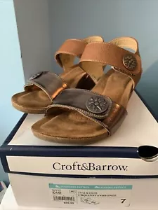 Womens CROFT & BARROW Bronze Wedge Sandals Size 7M - Picture 1 of 6