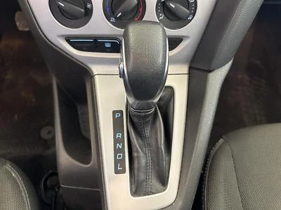 Conjunto de palanca de cambios de transmisión automática usado se adapta a: Ford Focus 2013 grado A Foto 1 de 4