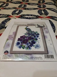 *Nuovo* Kit punto croce mai aperto - Design Works "Pavone" bel punto!! - Foto 1 di 6