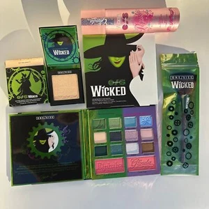 One/Size WICKED Unlimited Palette Highlighter Popular Glitter Spray Brush BNIB - Picture 1 of 17