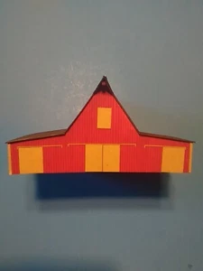 ho scale large barn - Picture 1 of 5