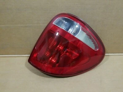 01 02 03 Dodge Caravan Town Country luz trasera derecha pasajero fabricante original usado Foto 1 de 4