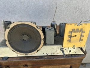 1940’s WARDS AIRLINE CHASSIS MODEL 04BR-515-A - Not Working For Repair/Parts - Picture 1 of 6
