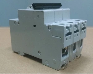 Disyuntor General Electric IEC947-2 - Imagen 1 de 4