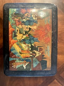 Antique Large Russian box - Marked by Artist VERY UNIQUE - Picture 1 of 21