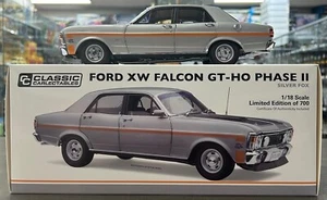 371275 FORD XW FALCON GT-HO PHASE II SILVER FOX 1:18 SCALE MODEL CAR - Foto 1 di 19