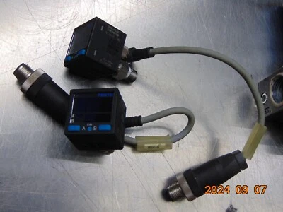 (1) Festo SPAB-P10R-R18-PB-M8 Pressure Sensor W/Display / CONNECTING CABLE - Image 1 of 2