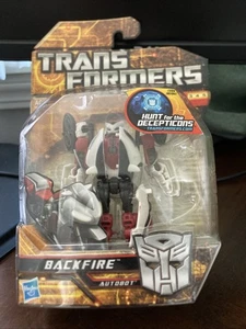 BACKFIRE Transformers Hunt for the Decepticons Scout Class Autobot 2009 come nuovo - Foto 1 di 2