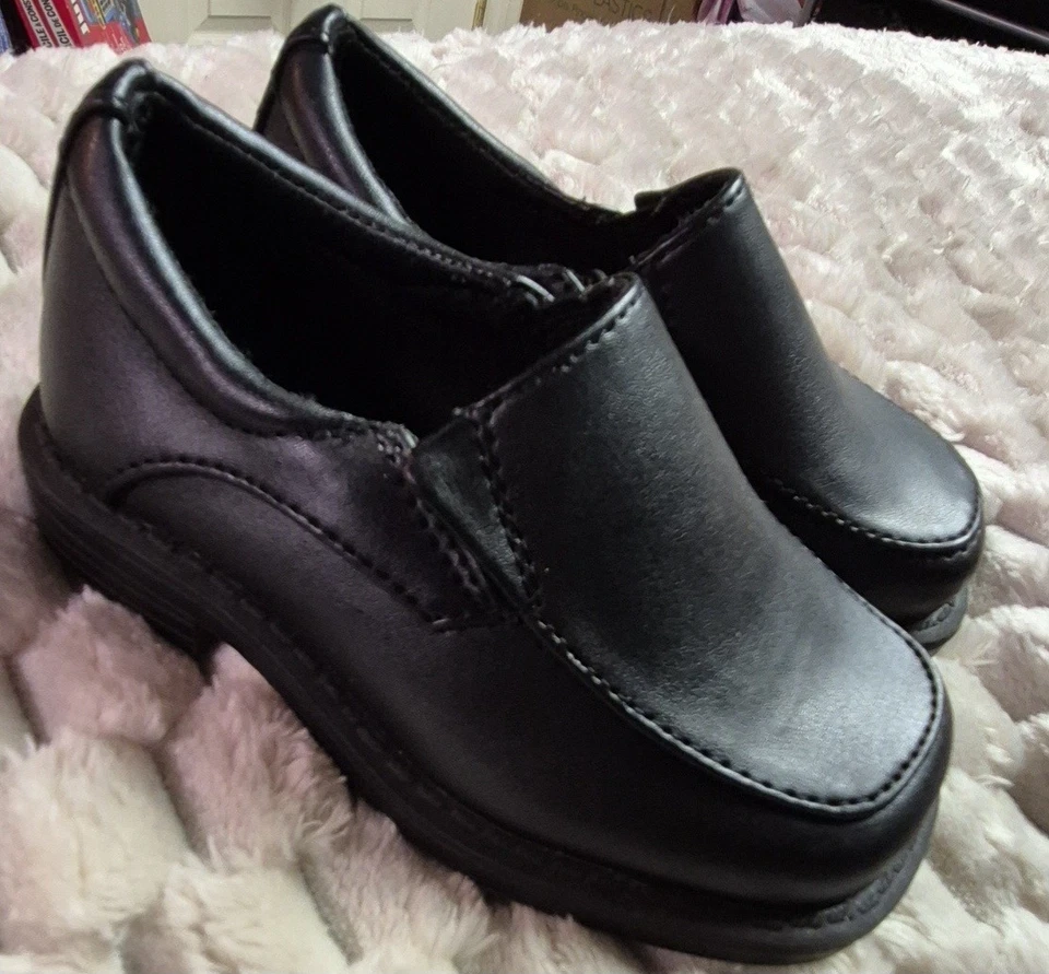 Black SmartFit Slip-on Dress Shoes (size 6) - Image 1 of 3