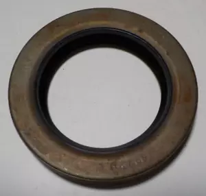 NATIONAL FEDERAL MOGUL OIL SEAL 450301 EQUIPMENT #751 - Picture 1 of 4