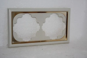 Cuadro Gira S-Classic 2 velocidades blanco nacarado con borde decorativo dorado - Imagen 1 de 1