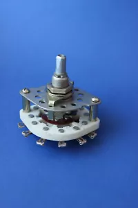 2 POLE 2 to 5 POSITIONS LOT OF 1 Silver NON-SHORTING CERAMIC ROTARY SWITCH PGK - Picture 1 of 9