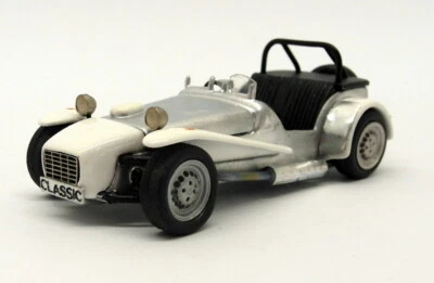 K&R Replicars 1/43 Scale White Metal Kit - KR152 Caterham 7 K-Series Swept Wing - Image 1 of 4