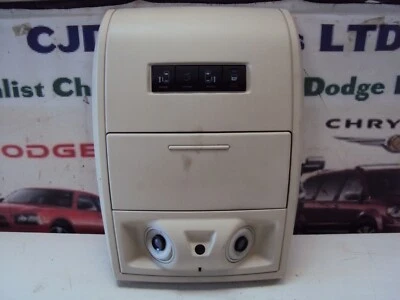 CHRYSLER GRAND VOYAGER 2008-12 FRONT INTERIOR ROOF LIGHT SWITCH PANEL - Image 1 of 4