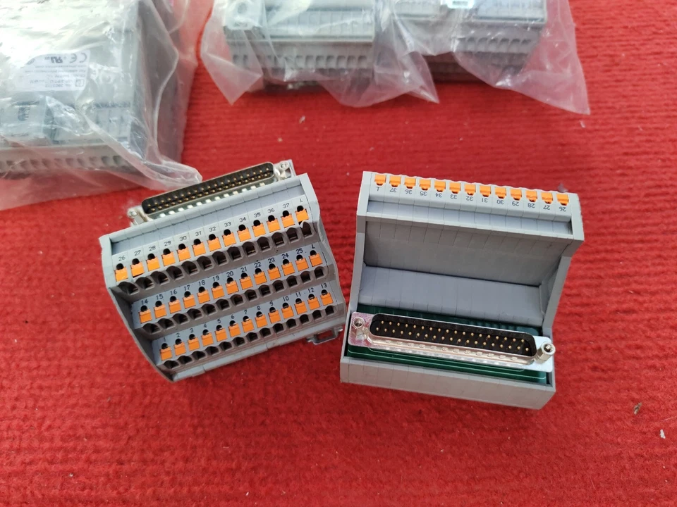 P:VT35 Phoenix Contact VIP-3/PT/D37SUB/M Interface Relay Varioface Module - Image 1 of 4