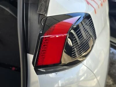PEUGEOT 5008 RIGHT TAILLIGHT P87, 01/18-02/20  - image 1 of 4