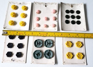 Vintage plastic Buttons Lot LA MODE DE PARIS Made in Canada - Picture 1 of 10