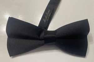 Michelsons schwarze Fliege 100 % Seide vorgebunden Länge passt formeller Smoking an 2 1/2 Zoll - Bild 1 von 5