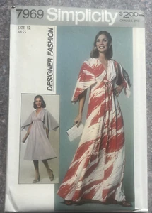 Größe 12 - 1977 Kaftan Designer Mode Kleid Muster Simplicity 7969 - Maxi lang - Bild 1 von 4