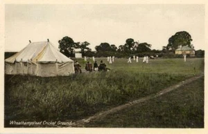 GEDRUCKTE POSTKARTE VON WHEATHAMPSTEAD CRICKET GROUND, HERTFORDSHIRE - Bild 1 von 2