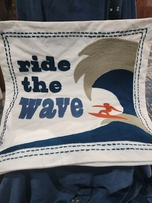 Funda de almohada Pottery Barn Teen RIDE THE WAVE Foto 1 de 4