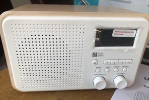 DAB+ Radio Tuner DB-332 FM/DAB, Aux In Wooden Cabinet - Picture 1 of 6