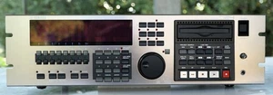 YAMAHA D24 - DIGITAL MULTITRACK RECORDER, WITH MY8-AE96 MY8-AD96 **TOP** - Foto 1 di 9