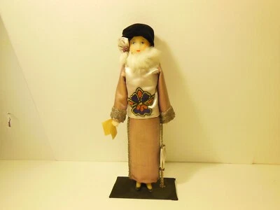 Poupée de mode en cire artiste CLAUDE ET MARIE - Photo 1/2