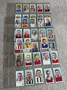 1939 Wills Association Footballers near full set, Ideal for spares etc, no frame - Picture 1 of 5