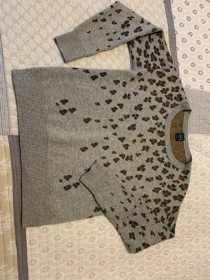 Gap Cheetah Sweater Size M Wool/Cotton blend - Image 1 of 4