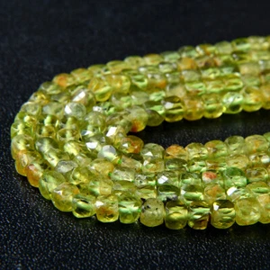Piedra preciosa de peridoto natural de 3 mm talla AA micro cubo facetado cuentas sueltas (P44) - Imagen 1 de 3