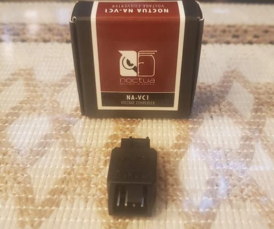 Noctua NA-VC1, 24V to 12V fan Step-Down Voltage Converter  - Image 1 of 4