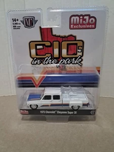 M2 Machines 1:64 1975 Chevrolet Cheyenne Super 30 Dually "C10s In The Park" - Bild 1 von 4
