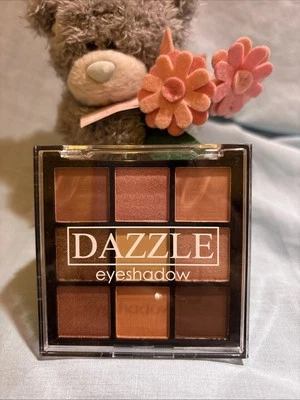 Dazzle Eyeshadow Palette New & Sealed - Image 1 of 3