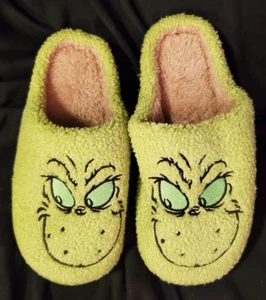 The Grinch Green Slip-on Unisex Christmas Slippers - Picture 1 of 13