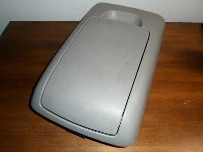 Toyota Sienna 2006 2007 2008 2009 2010 06 07 08 09 - Tapa reposabrazos con bisagra Foto 1 de 4