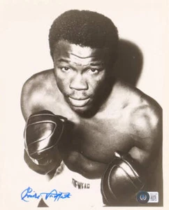 Emile Griffith Signed 8x10 Photo (Beckett) - Picture 1 of 2