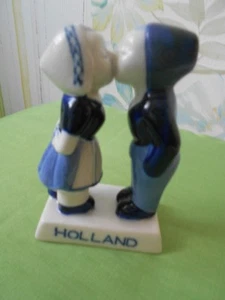 NEU!!! wunderschöne Hollandfigur (Pärchen - Keraitalia) ca. 9 cm x 5 cm x 13 cm - Bild 1 von 2
