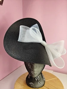 black white large straw fascinator wedding hat Kentucky Derby Royal Ascot - Picture 1 of 3