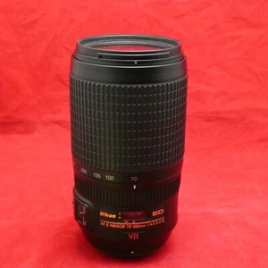 Nikon 70-300 f4.5-5.6G Nikkor AF-S VR (PARTS/REPAIR ONLY) - Picture 1 of 6