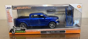 Camiones Jada Just 2014 Dodge Ram 1500 edición stock azul 1:24 nuevos con caja - Imagen 1 de 16