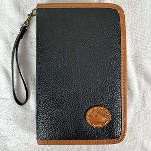 Vintage Dooney & Bourke Planer Allwetter schwarz Leder Messing Reißverschluss Handschlaufe - Bild 1 von 16