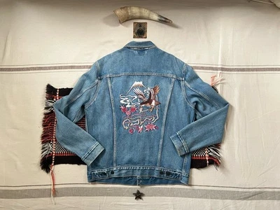 Levi's Sukajan Souvenir Trucker Jacket L Japanese Embroidery Fuji Eagle Map Rare - Image 1 of 4